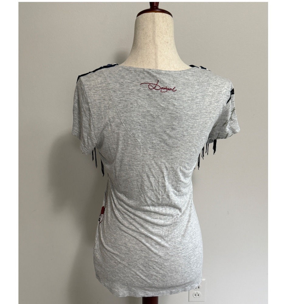 Desigual Scarf Fringe Top Women M Gray Floral Graphic Short Sleeve Excellent - Picture 3 of 10